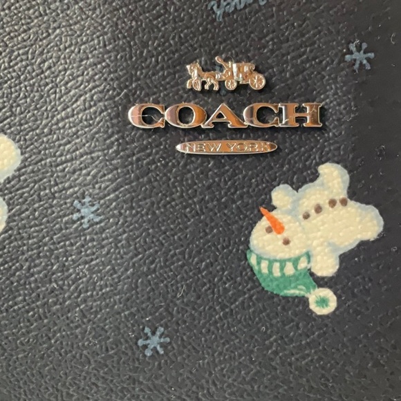 ☃️ COACH ZIP TOP TOTE WITH SNOWMAN PRINT ☃️ - Picture 10 of 16